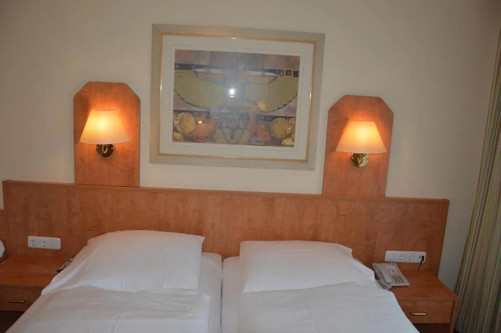 Hotel Wikinger Hof Hamburg 3*,